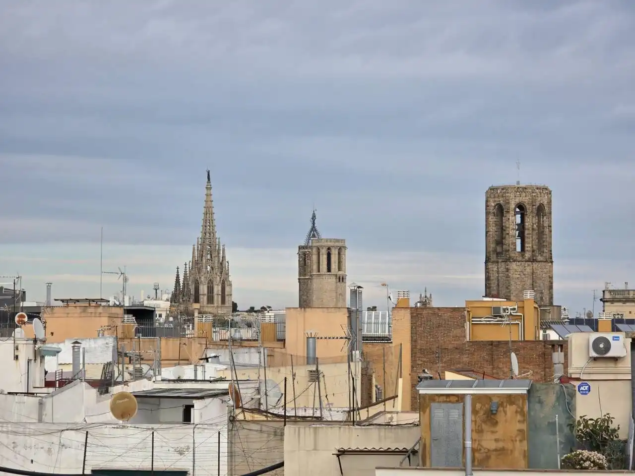 Vista exterior de Ático en venta en  Barcelona Capital con Aire acondicionado, Calefacción y Parquet