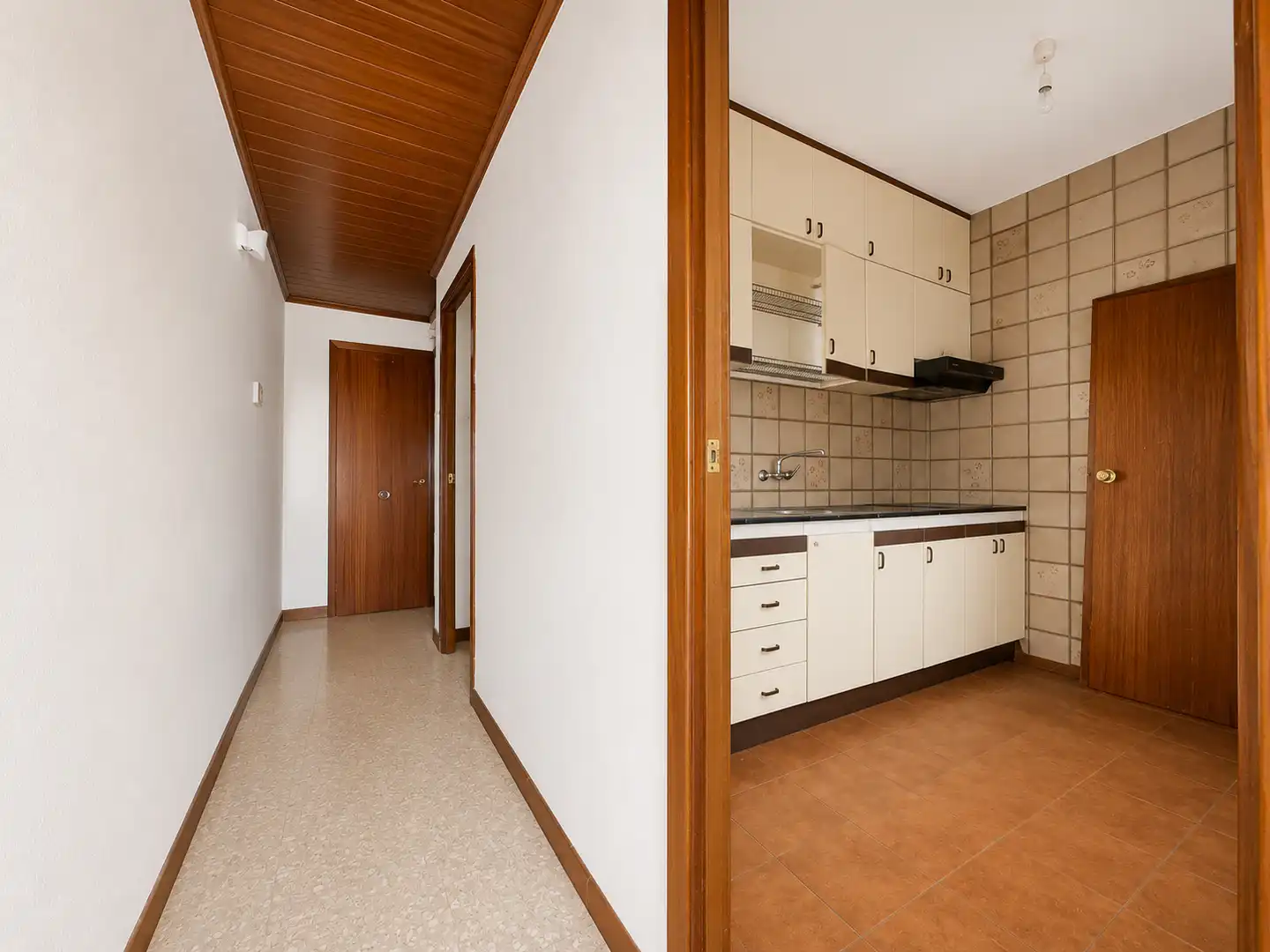 Cocina de Piso en venta en Esplugues de Llobregat con Trastero y Balcón