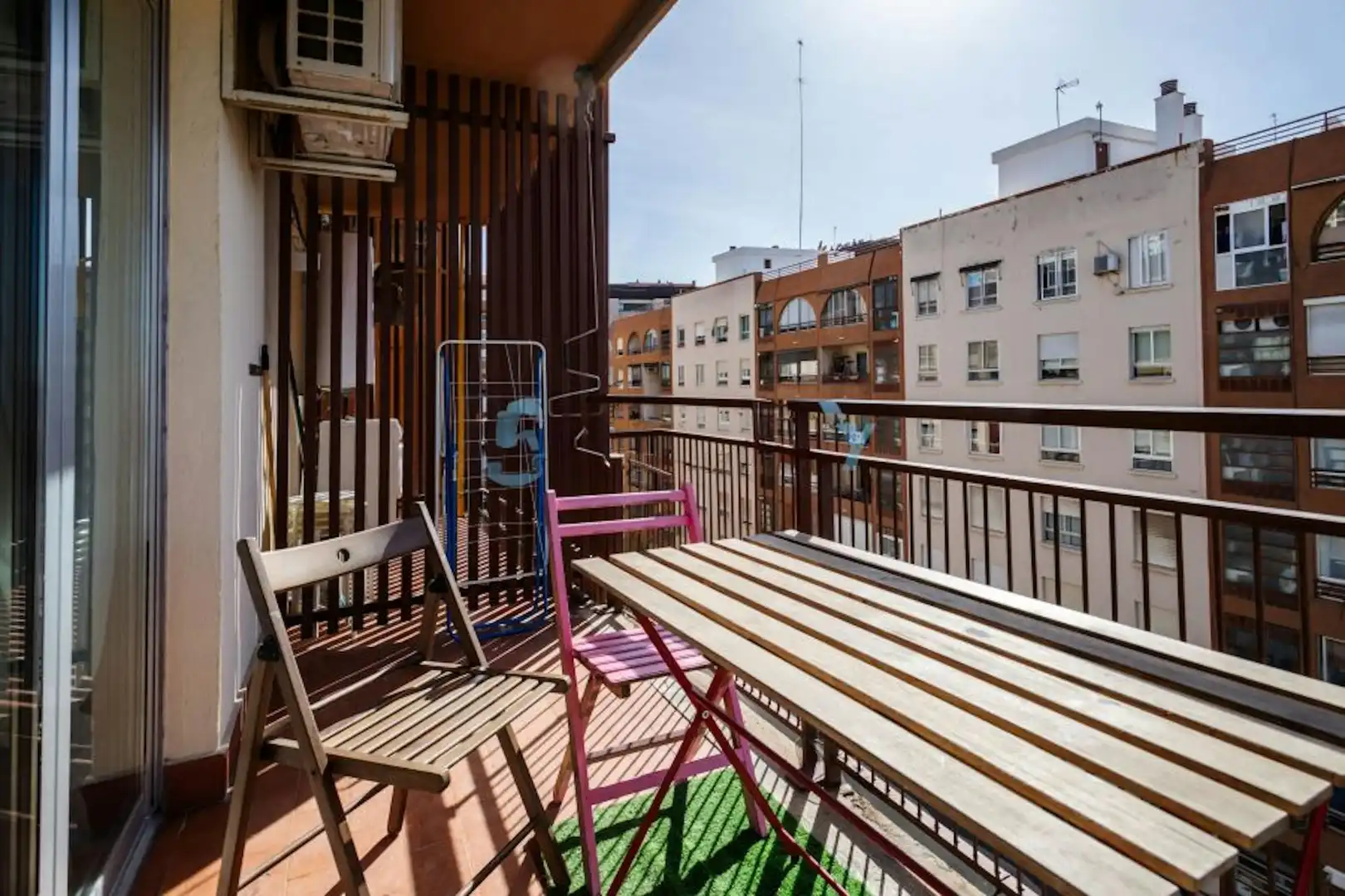 Terrace of Flat for rent in  Valencia Capital  with Air Conditioner, Heating and Washing machine