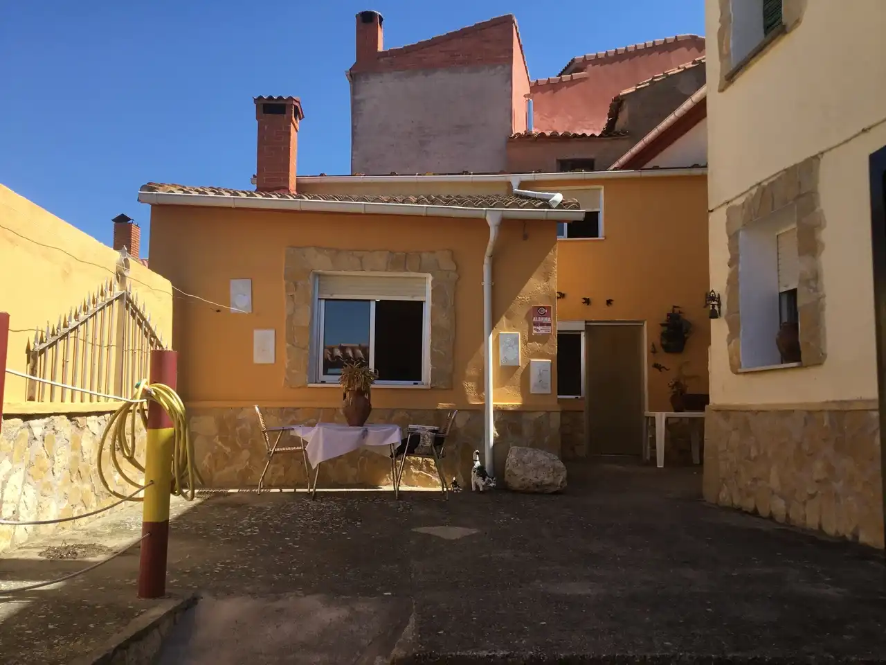 Casa adosada en venda en Villamayor de los Montes amb Calefacció, Parquet i Moblat