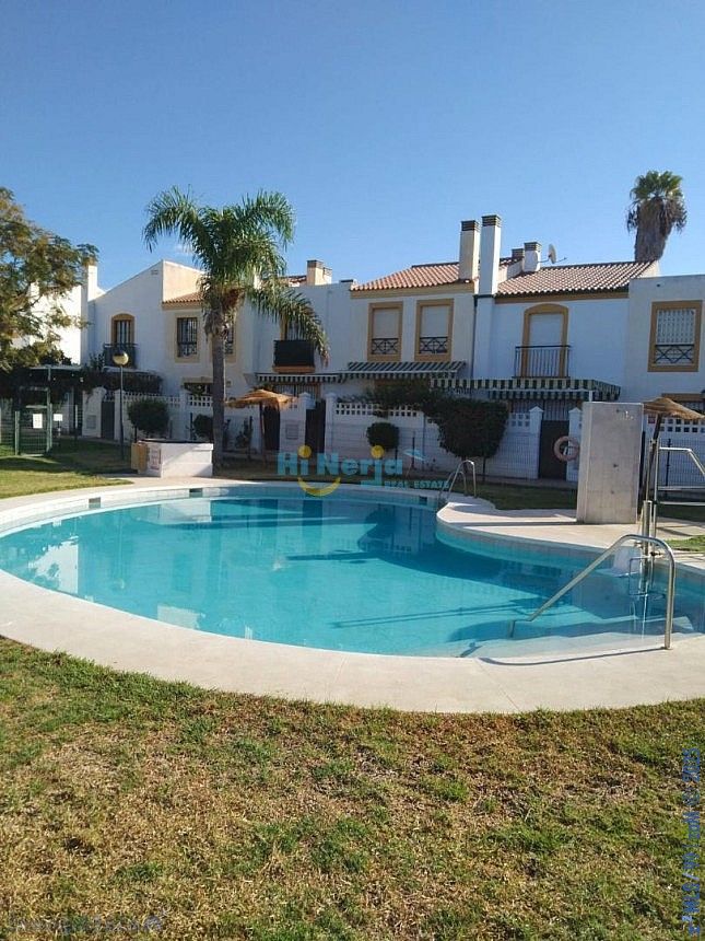 Piscina de Casa o xalet en venda en Vélez-Málaga amb Aire condicionat, Calefacció i Terrassa