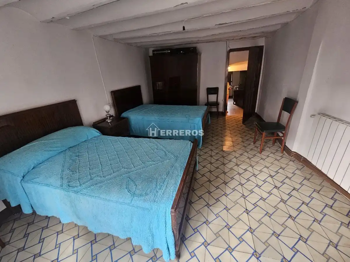 Casa amb terrassa en venda a lorenzo iñiguez, imagen 10