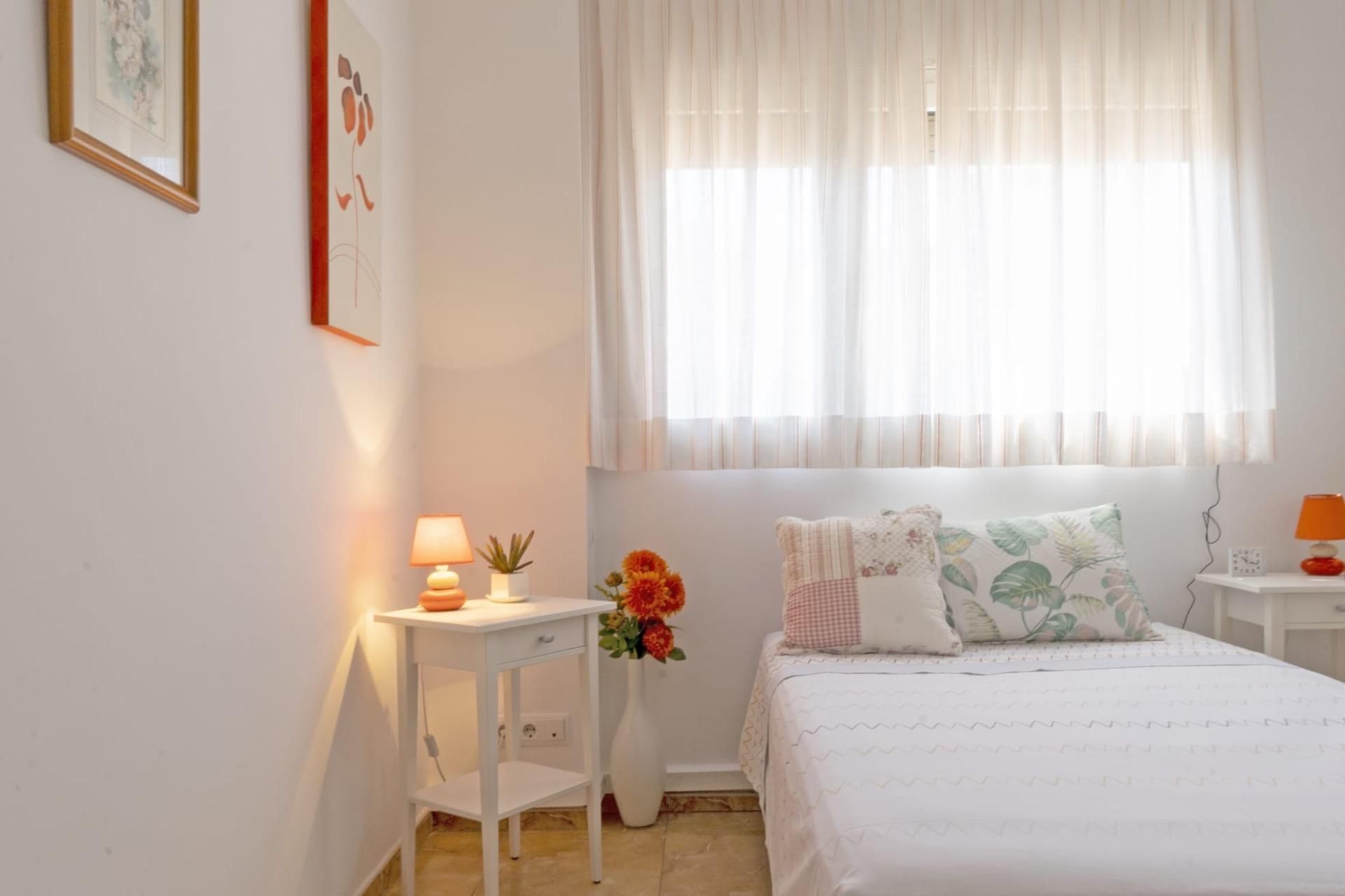 Dormitori de Apartament en venda en  Barcelona Capital amb Calefacció, Terrassa i Traster