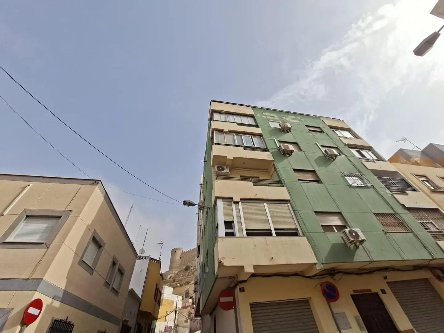 Vista exterior de Pis en venda en Almería amb Aire condicionat