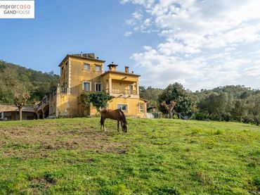 Casa rustica con piscina in vendita a VEINAT SANTA CECLINA