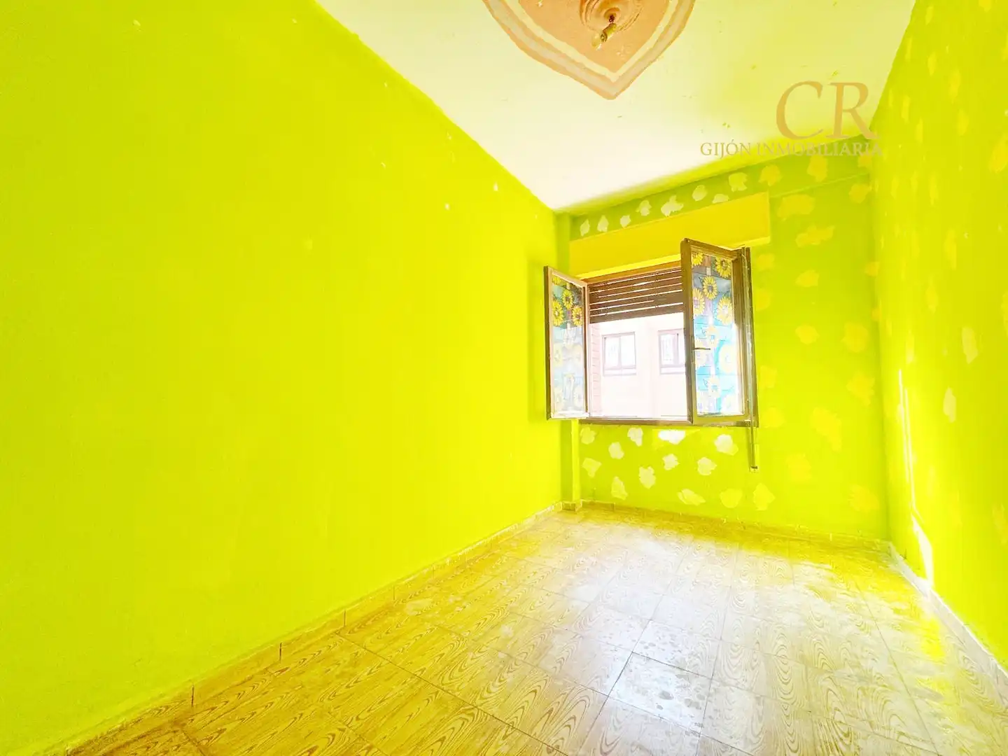 Bedroom of Flat for sale in Gijón   with Oven