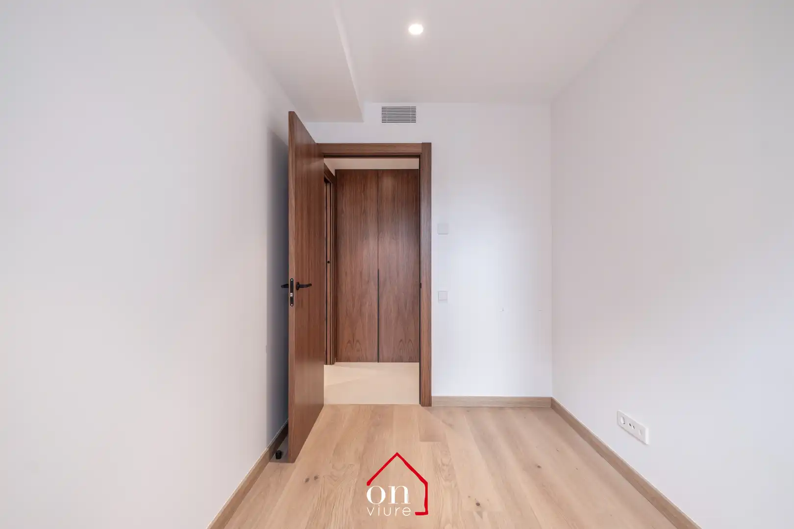 Dormitori de Pis en venda en Sant Cugat del Vallès amb Aire condicionat, Calefacció i Parquet