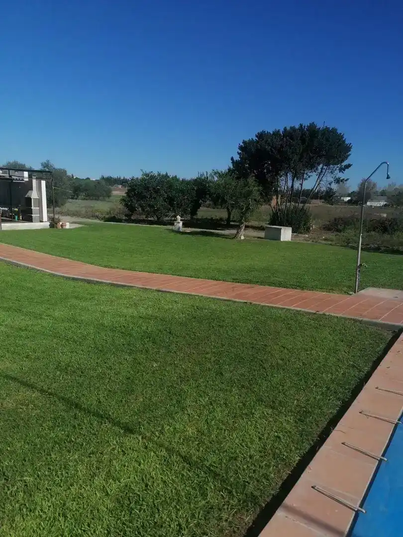 Finca rústica en venda en Lebrija amb Aire condicionat, Jardí privat i Traster