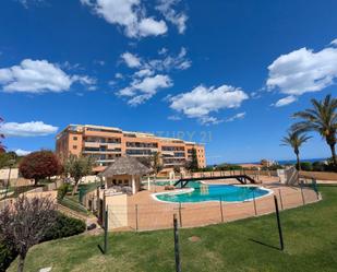 Vista exterior de Pis en venda en Torremolinos amb Aire condicionat, Terrassa i Piscina
