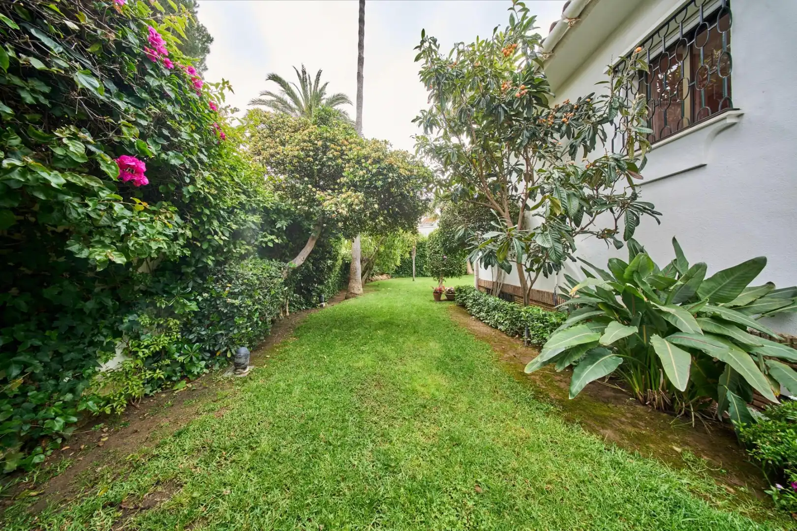 Jardín de Casa o chalet en venta en Marbella con Aire acondicionado, Calefacción y Jardín privado