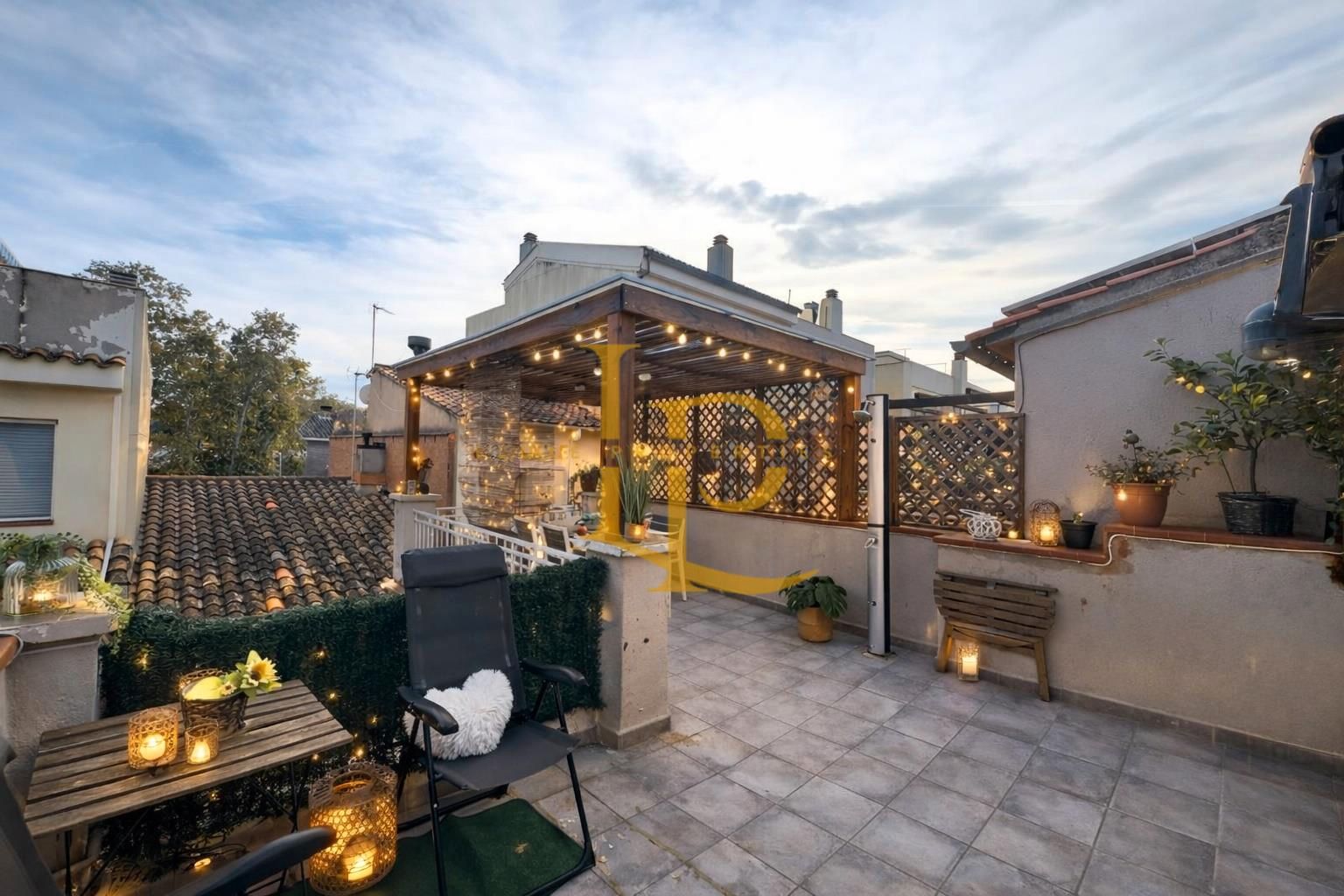 Terrassa de Dúplex en venda en Cerdanyola del Vallès amb Aire condicionat, Calefacció i Terrassa