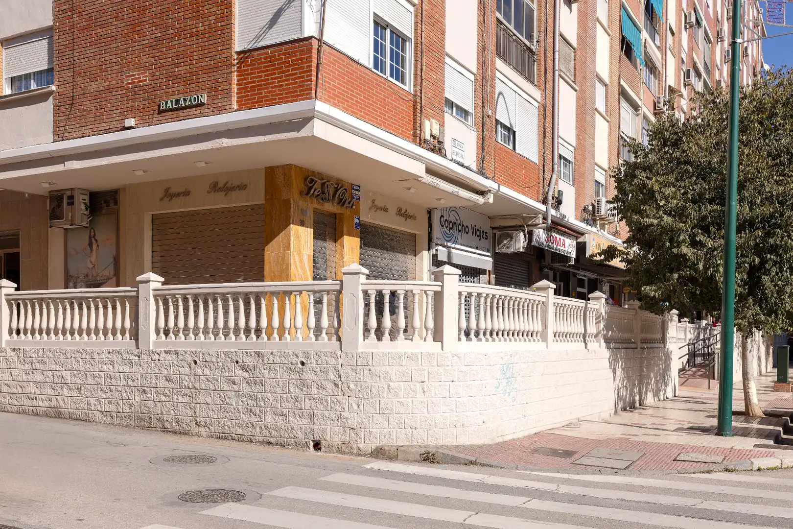 Vista exterior de Local en venda en Málaga amb Aire condicionat, Calefacció i Terrassa