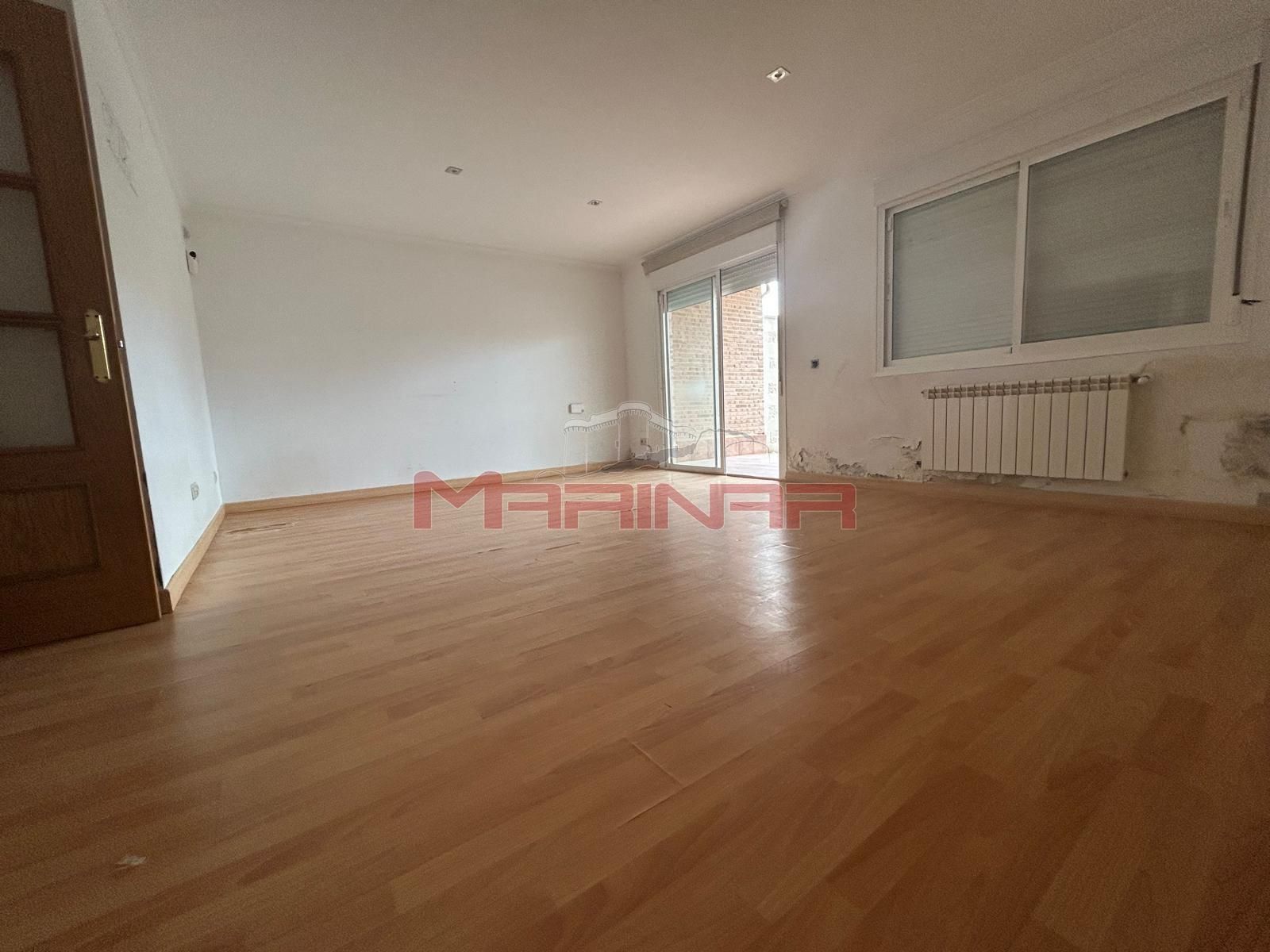 Sala d'estar de Casa o xalet en venda en Seseña amb Aire condicionat, Calefacció i Terrassa