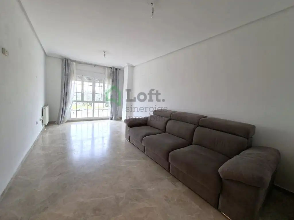 Exterior view of Flat for sale in Badajoz Capital  with Air Conditioner