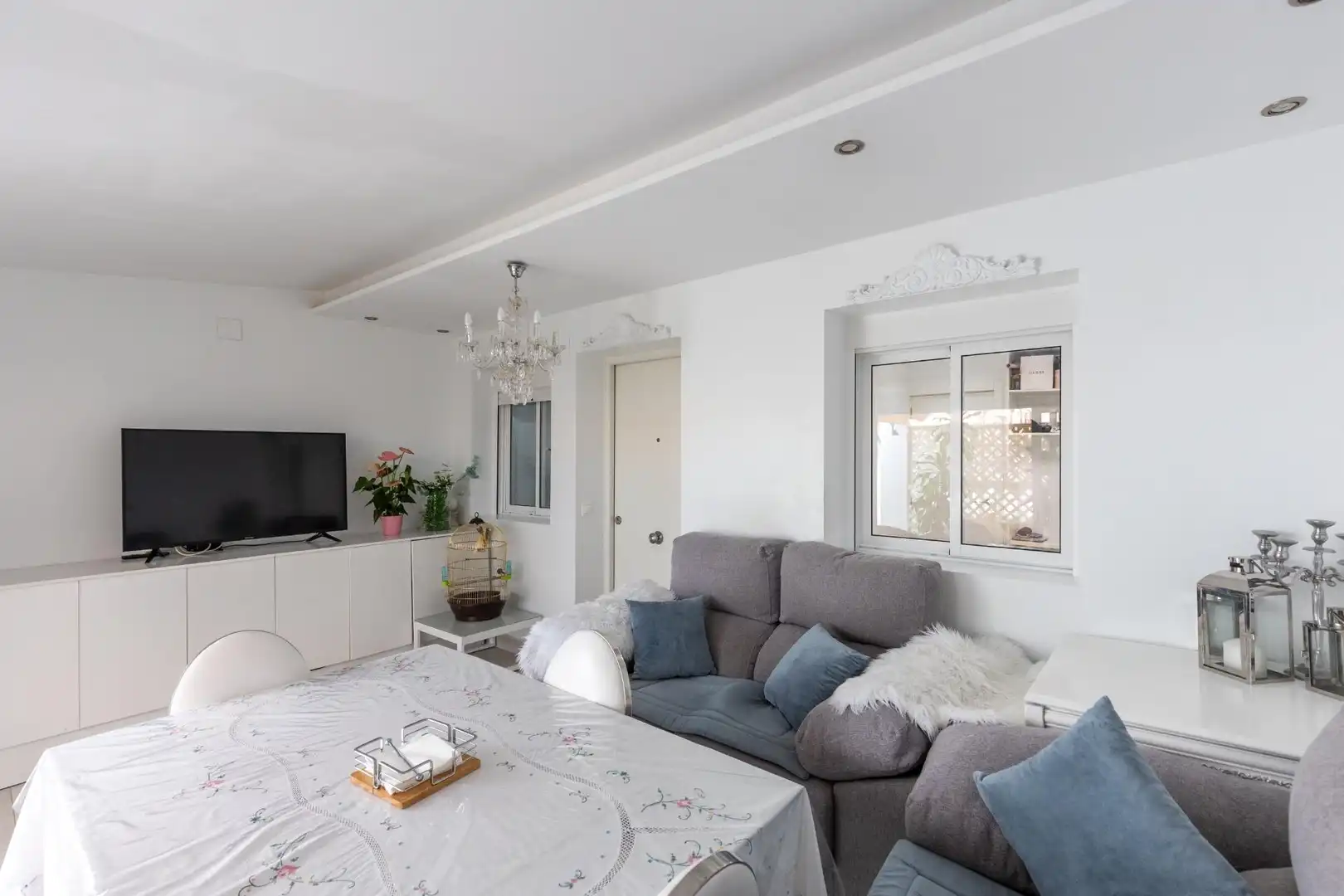 Bungalow con piscina en venta en Zona Carrefour - Urbanizaciones, imagen 10