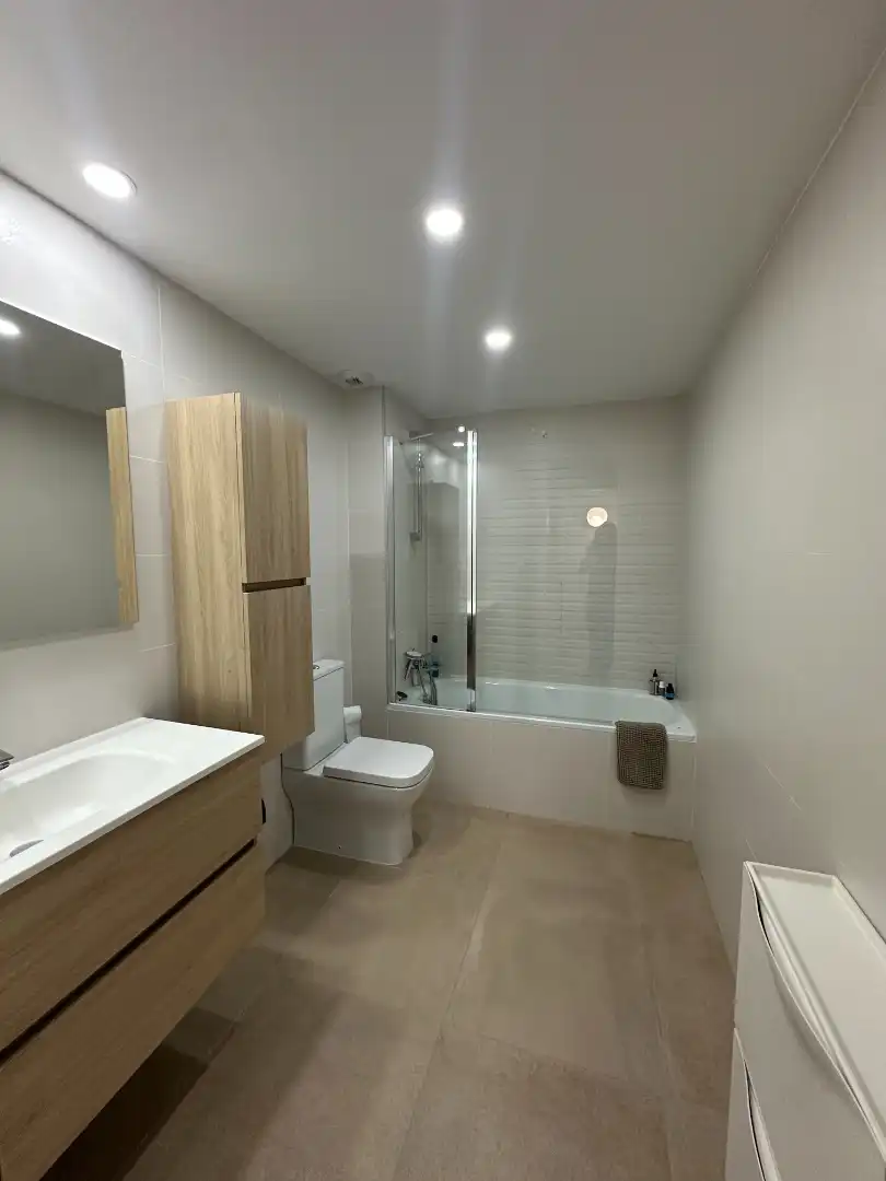 Bathroom of Detached homes for sale in Valdemoro  with Air Conditioner, Heating and Private garden
