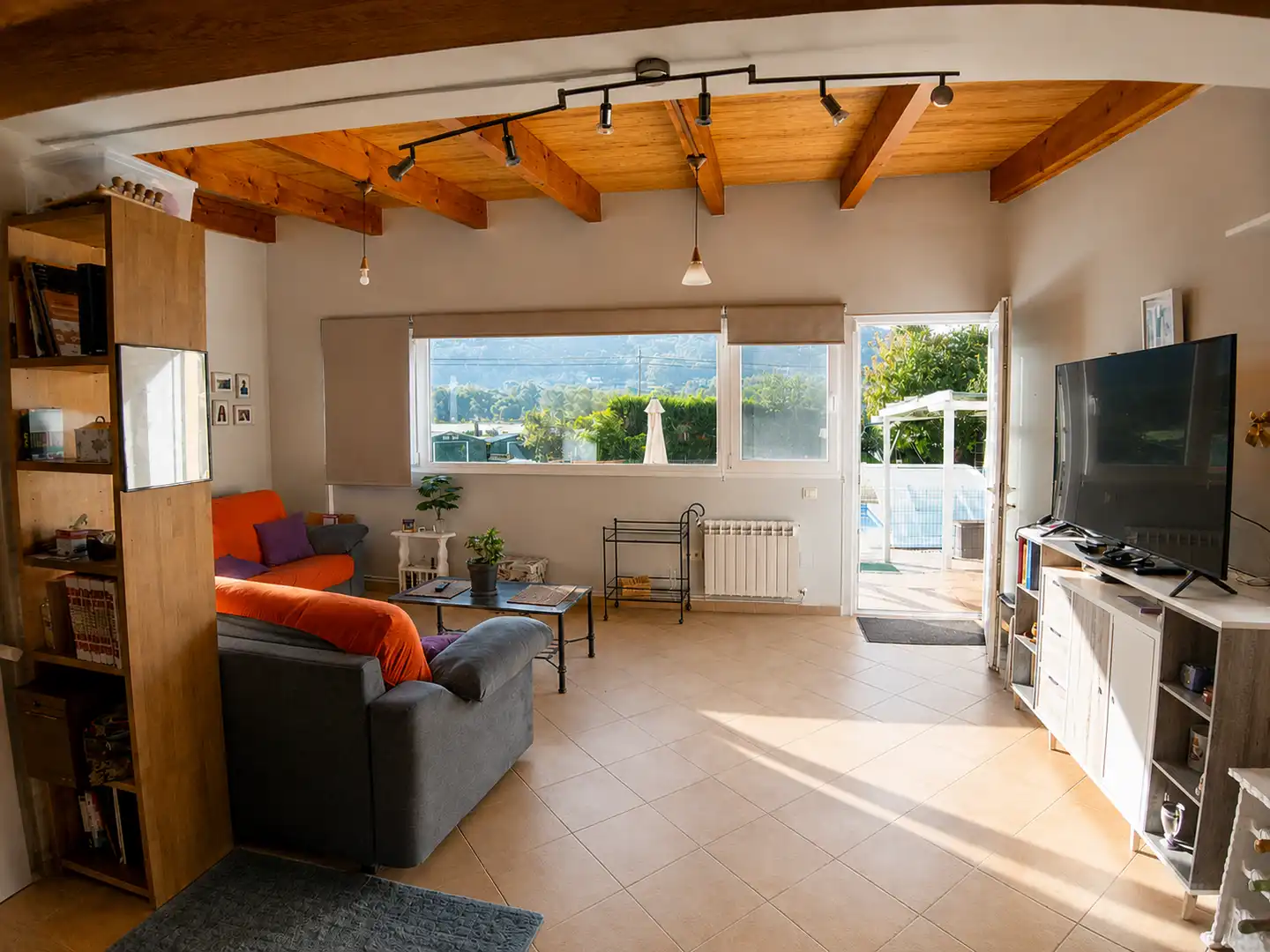 Sala d'estar de Casa o xalet en venda en Cotobade amb Aire condicionat, Calefacció i Jardí privat