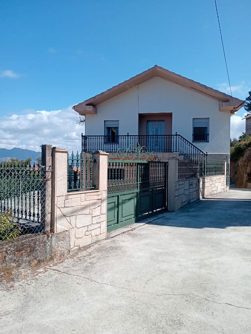 Vista exterior de Casa o xalet en venda en Carnota amb Moblat, Forn i Rentadora