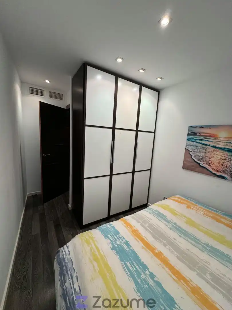 Bedroom of Flat for rent in Zaragoza  with Air Conditioner, Heating and Parquet flooring