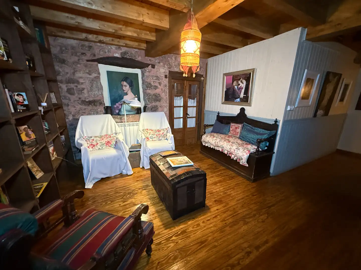 Sala d'estar de Casa o xalet en venda en Ribadesella amb Calefacció, Jardí privat i Parquet