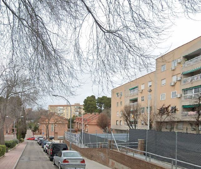 Vista exterior de Planta baja en venta en Valdemoro con Calefacción, Terraza y Amueblado