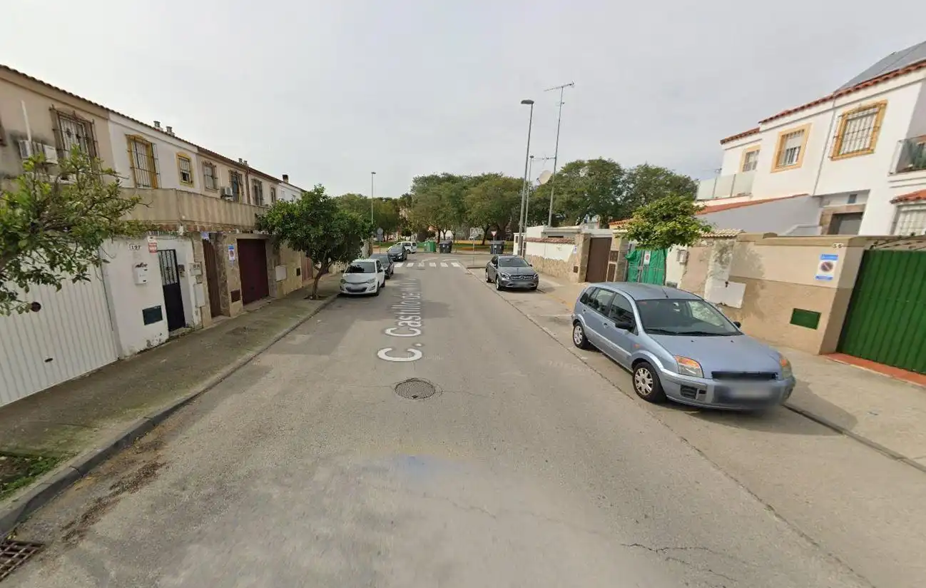 Casa adosada en venda a TORRE DEL TAJO, 19, El Rocío - La Milagrosa