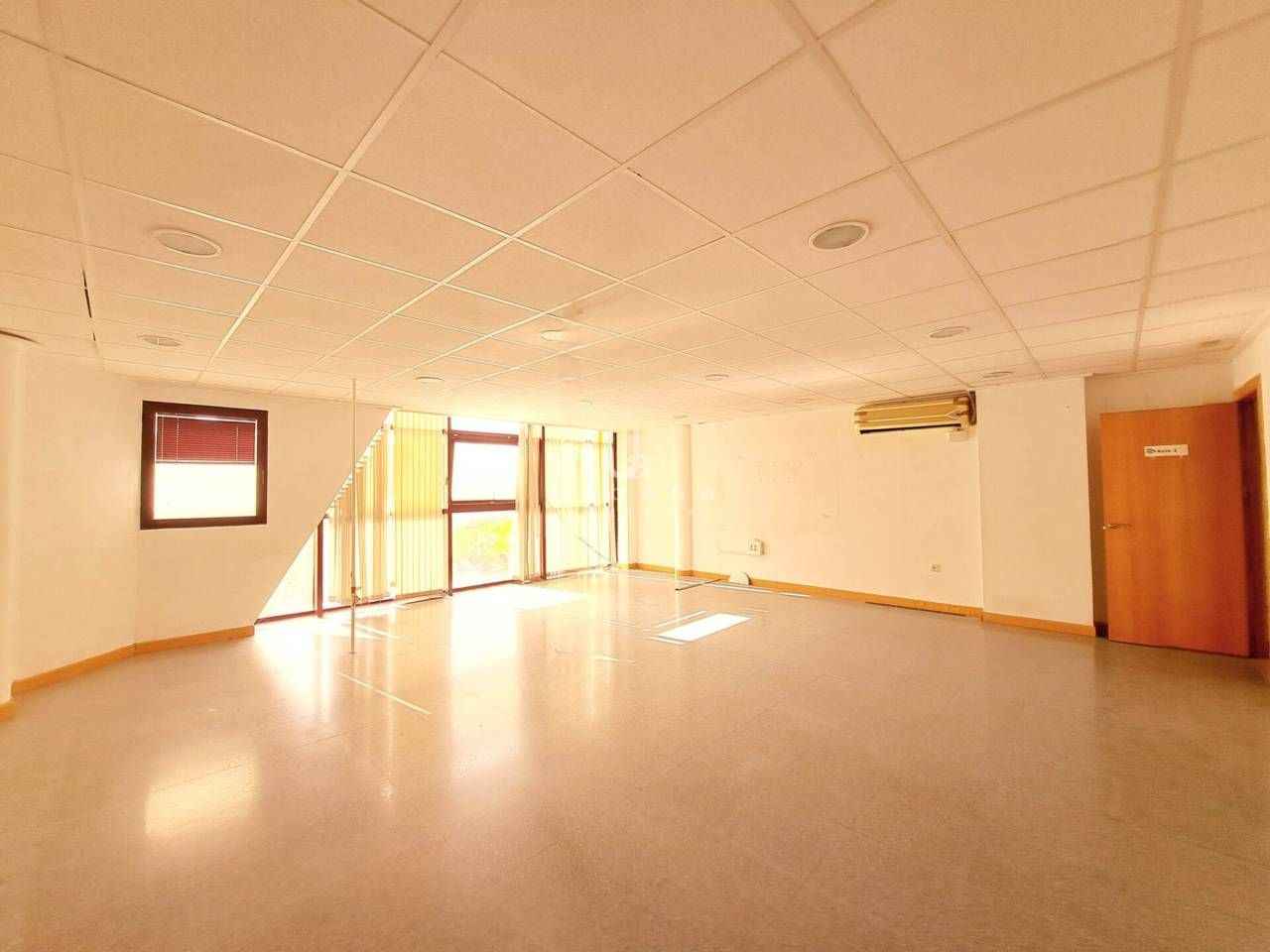 Office for sale in  Murcia Capital  with Air Conditioner