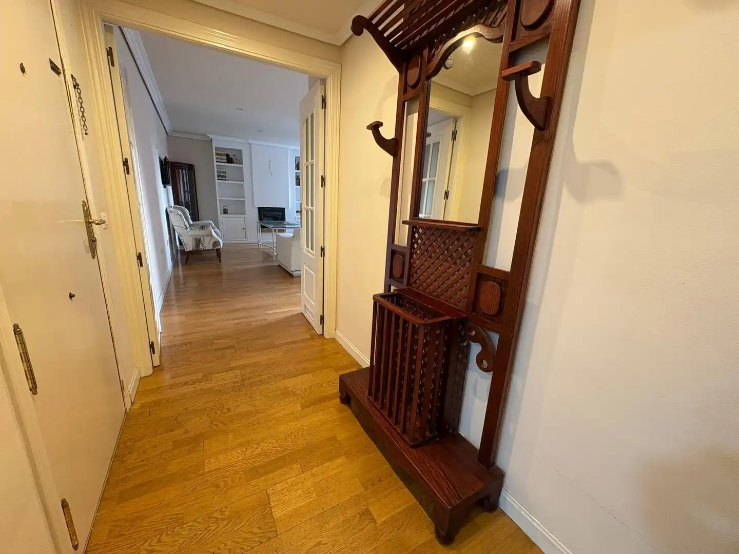 Wohnung zum Verkauf in Córdoba mit Klimaanlage, Heizung und Terrasse