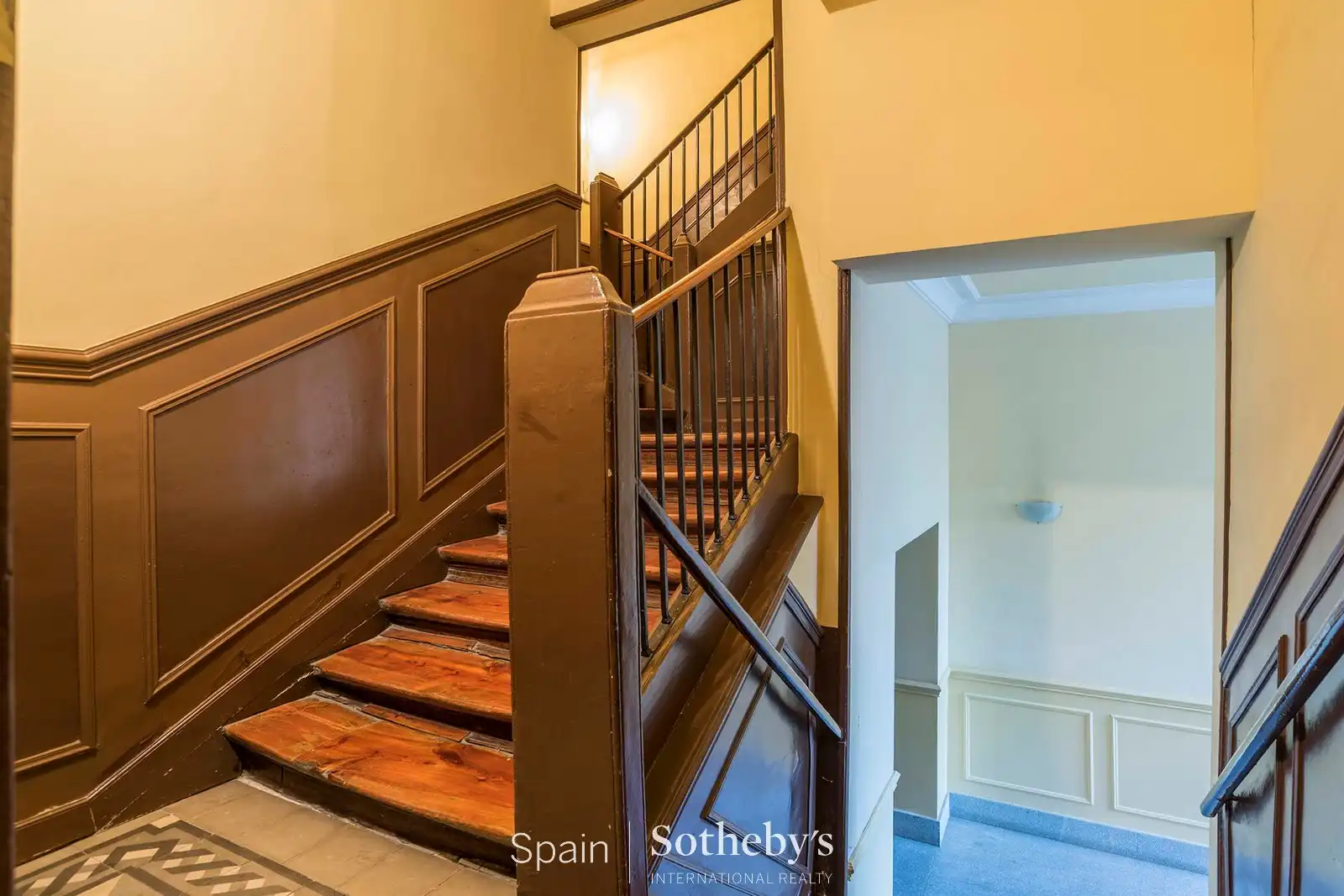 Apartments for sale in Calle de Lepanto, Palacio