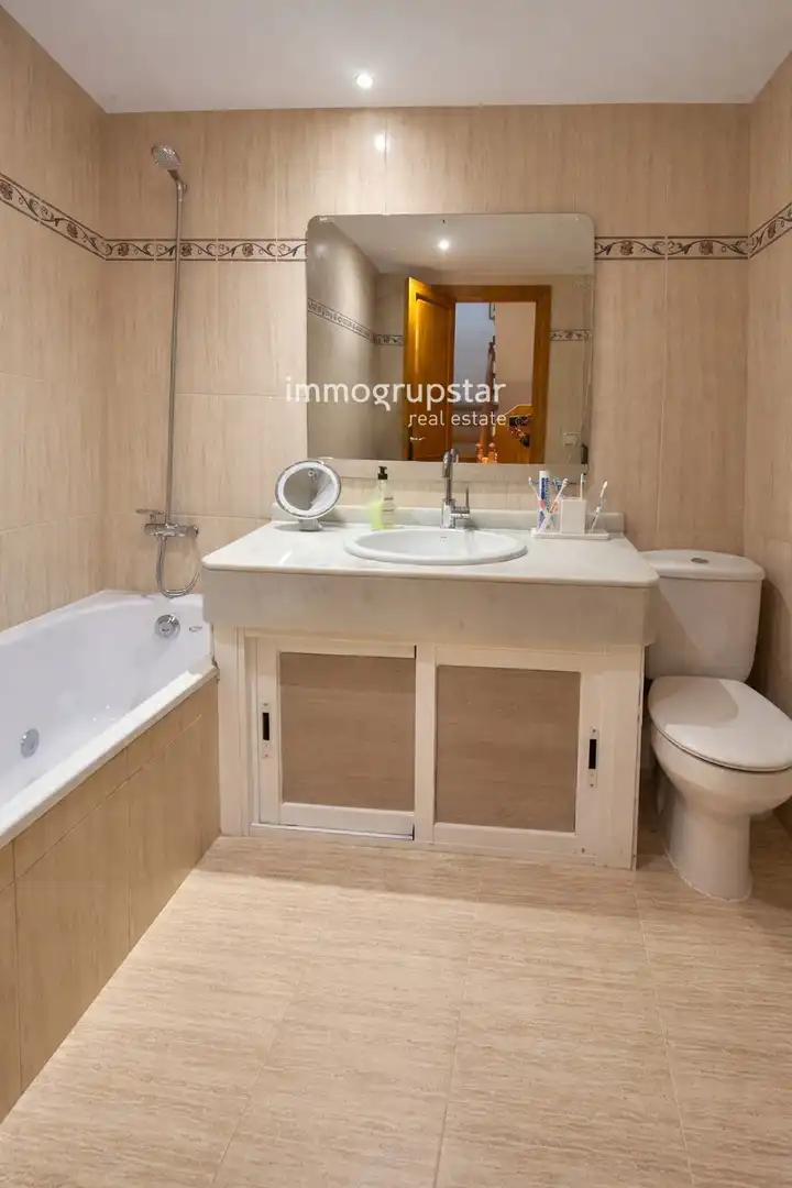Terraced house with terrace for sale in President Irla, imagen 14