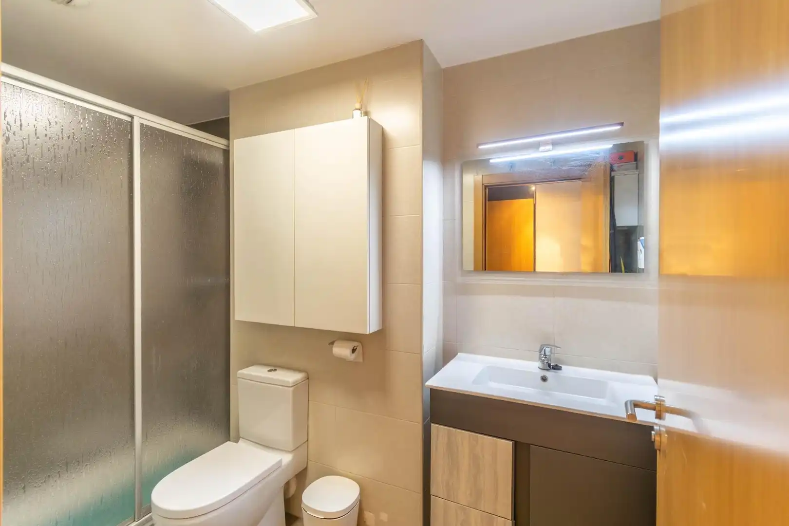 Baño de Piso en venta en Aranguren con Calefacción, Parquet y Trastero