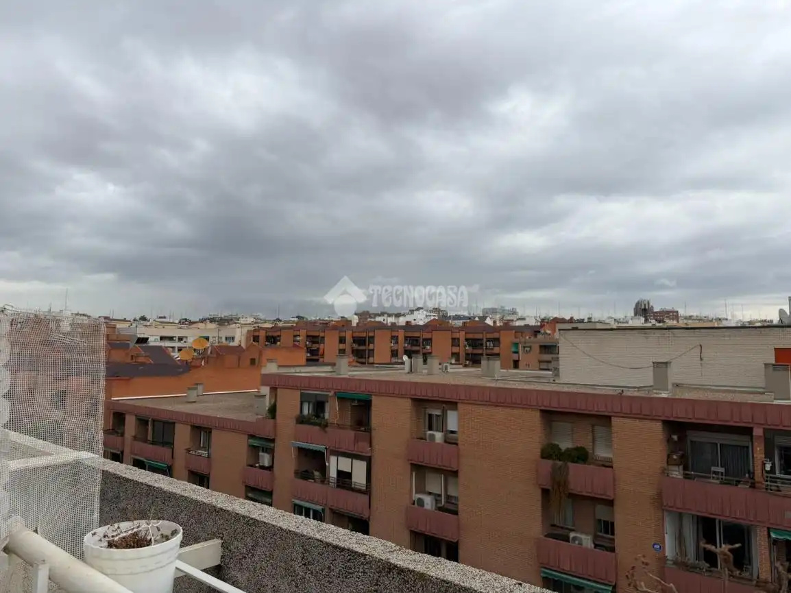Flat with lift for sale in Retiro