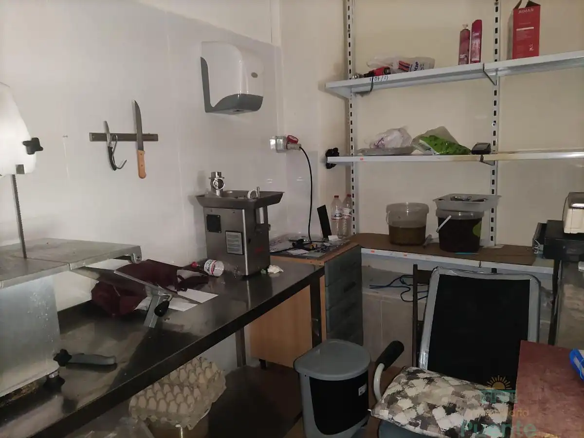 Local comercial de lloguer a Totana, imagen 11
