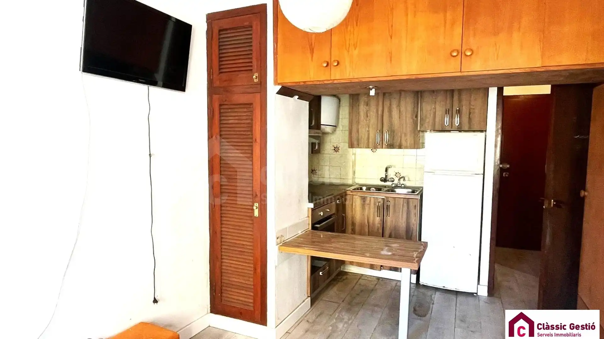Kitchen of Lofts for sale in Casc Antic