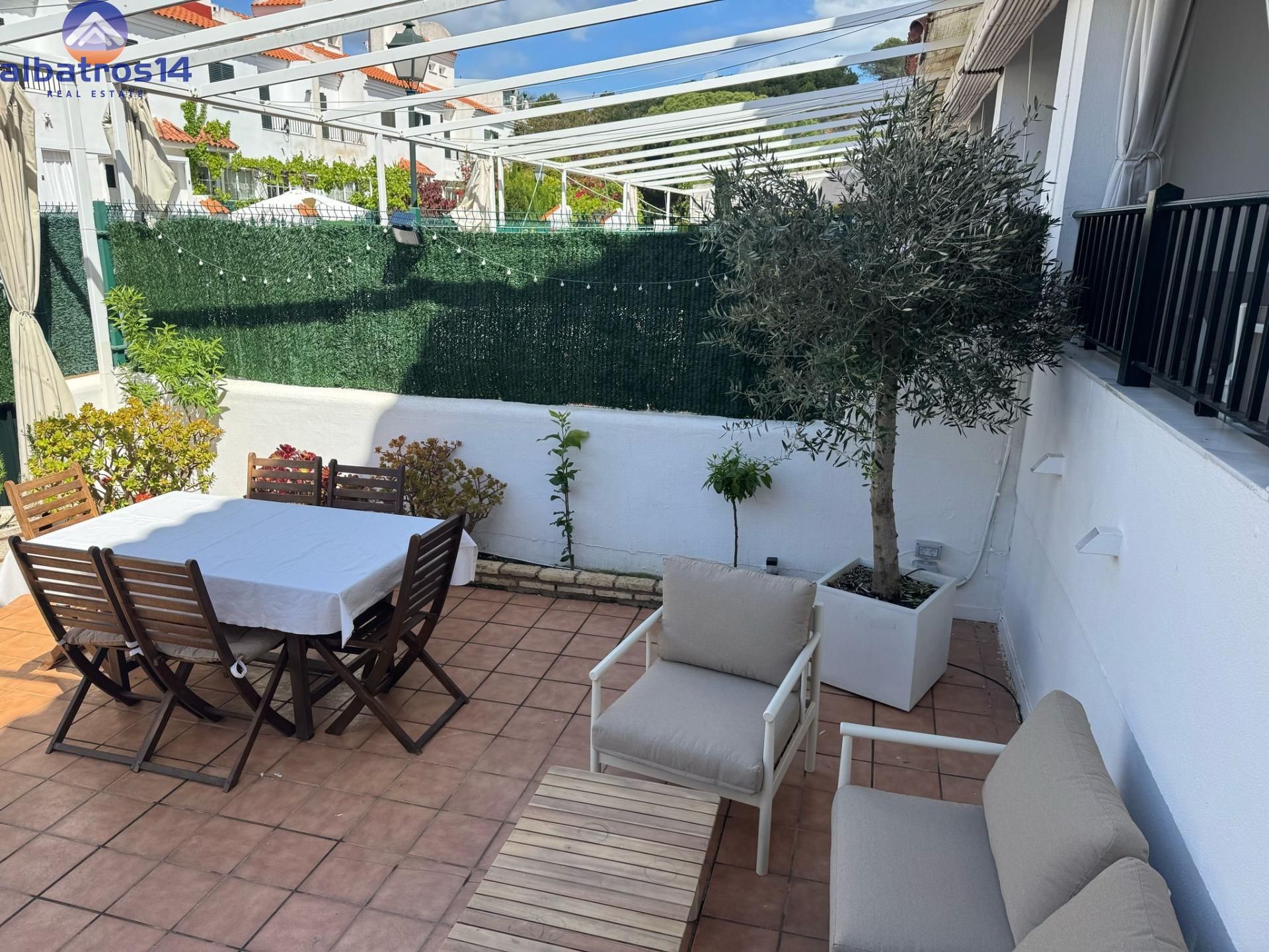 Casa adosada de alquiler en Calle Malaga