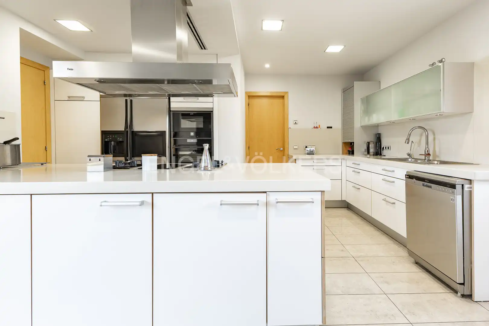 Cocina de Casa o chalet en venta en Canovelles con Aire acondicionado, Calefacción y Jardín privado