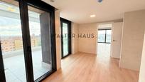 Flat for sale in  Madrid Capital  with Air Conditioner, Heating and Terrace