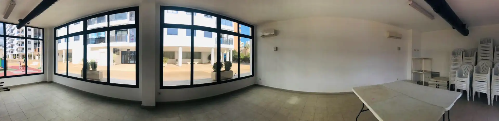 Terraza de Apartamento de alquiler con opción a compra en La Pobla de Farnals con Aire acondicionado, Jardín privado y Trastero