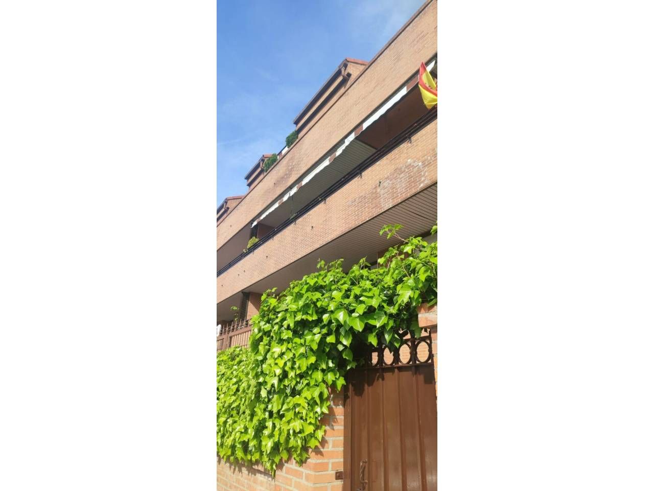 Exterior view of Single-family semi-detached for sale in  Toledo Capital  with Air Conditioner, Heating and Private garden