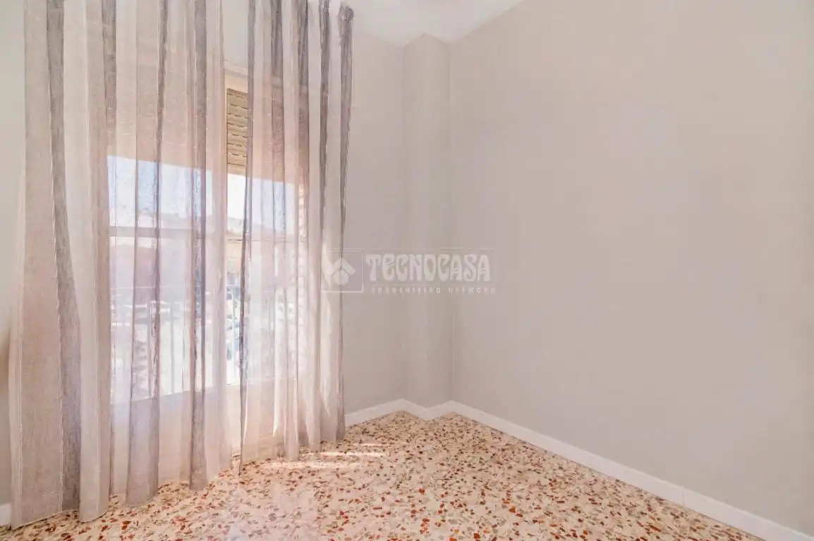 Piso en venta en C. Juego de Pelota, Poleares