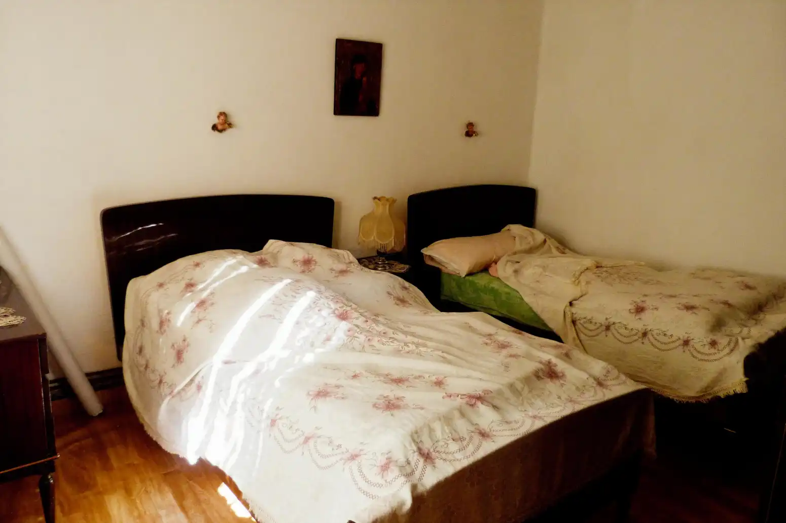 Dormitori de Casa o xalet en venda en Puente Viesgo amb Calefacció i Jardí privat