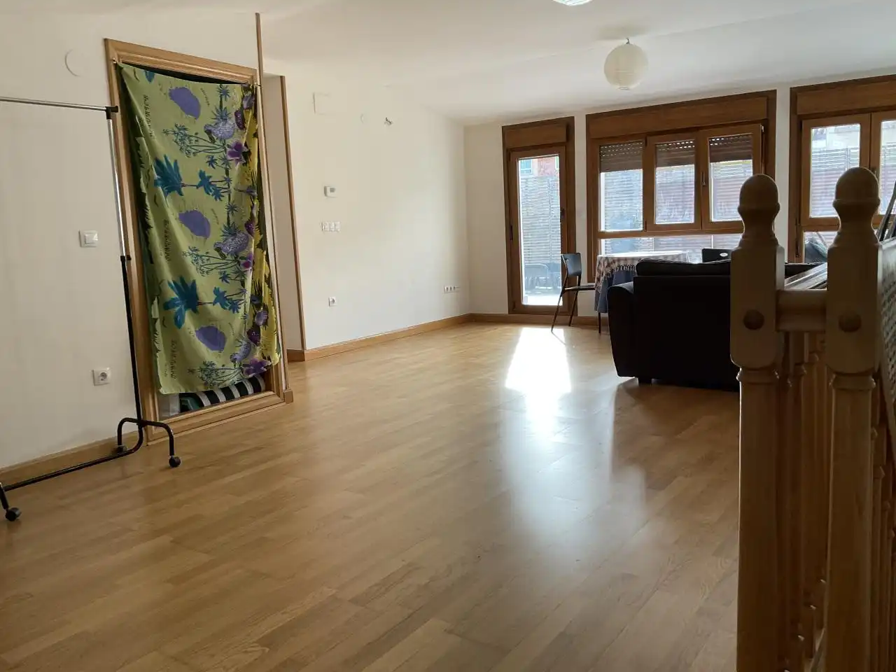Sala d'estar de Dúplex en venda en Santo Domingo de la Calzada amb Calefacció, Parquet i Terrassa