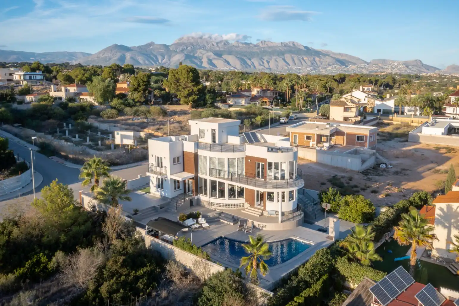 Casa con piscina en venta en Pueblo - Urbanizaciones, imagen 24