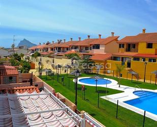 Exterior view of House or chalet to rent in La Línea de la Concepción  with Air Conditioner, Terrace and Swimming Pool