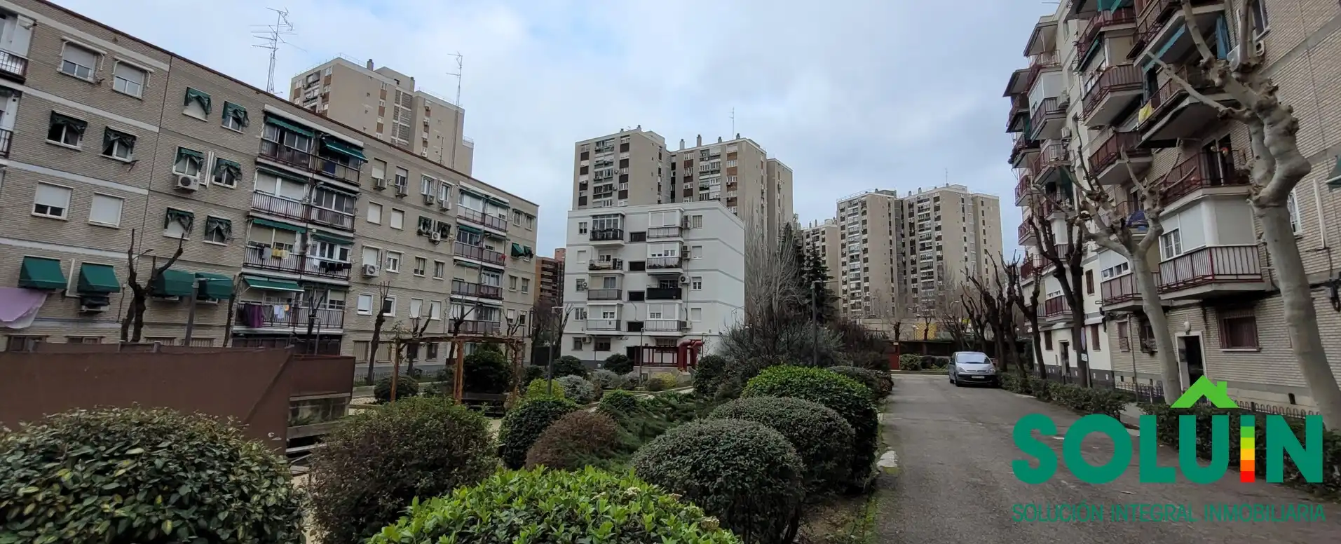 Vista exterior de Garatge en venda en Madrid