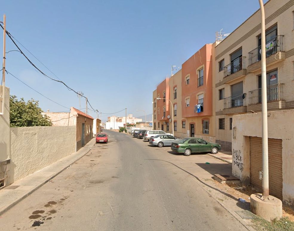 Vista exterior de Pis en venda en Roquetas de Mar amb Traster