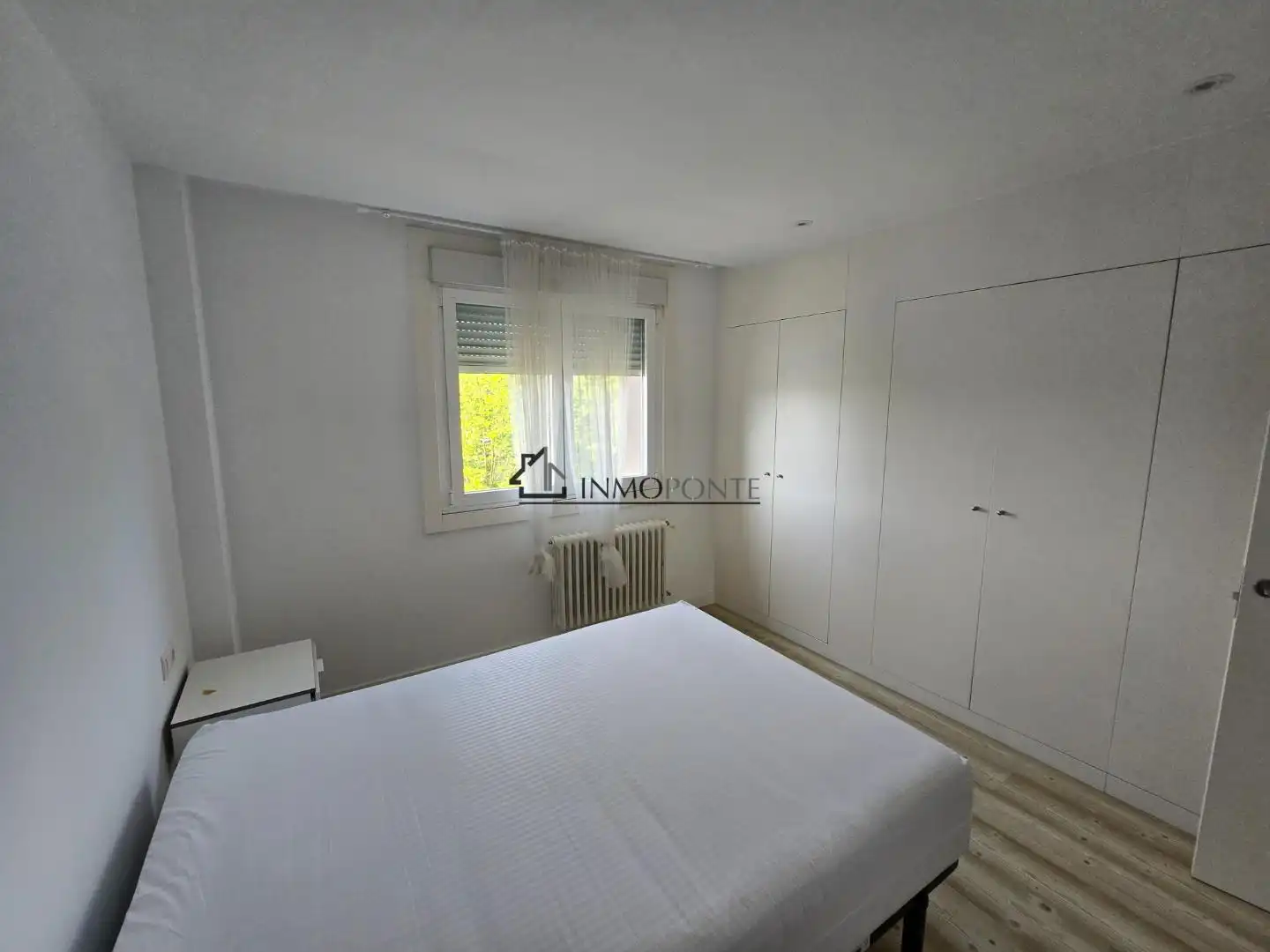 Habitación de Piso en venta en Pontevedra Capital  con Calefacción, Horno y Lavadora