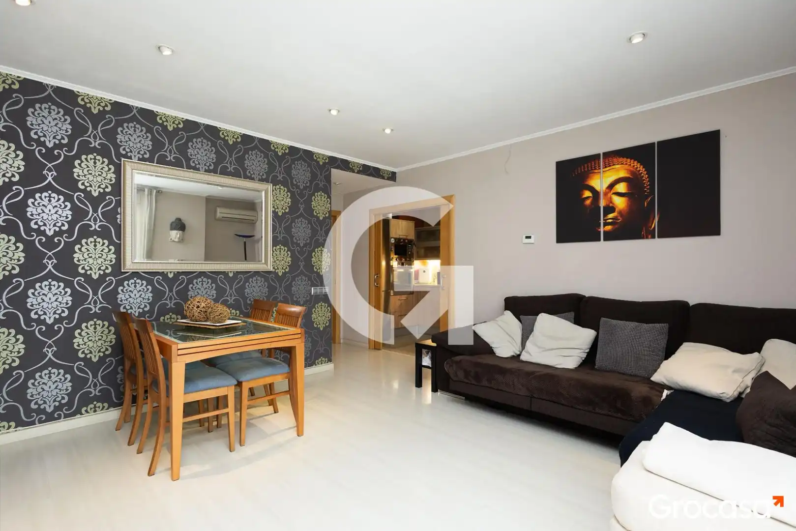 Living room of Flat for sale in Badalona  with Air Conditioner, Heating and Oven