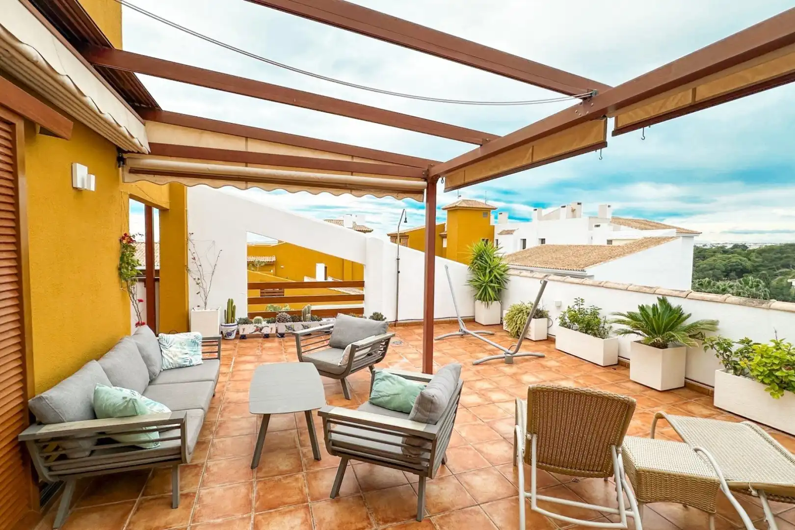 Penthouse mit Pool zum Verkauf in Playa del Acequión, Náufragos y Rocío del Mar