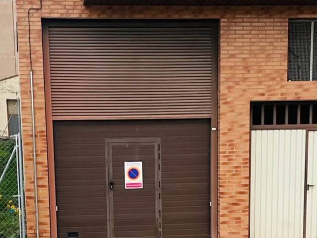 Garaje en Alquiler en Calle San Prudencio, 14 en Albelda de Iregua
